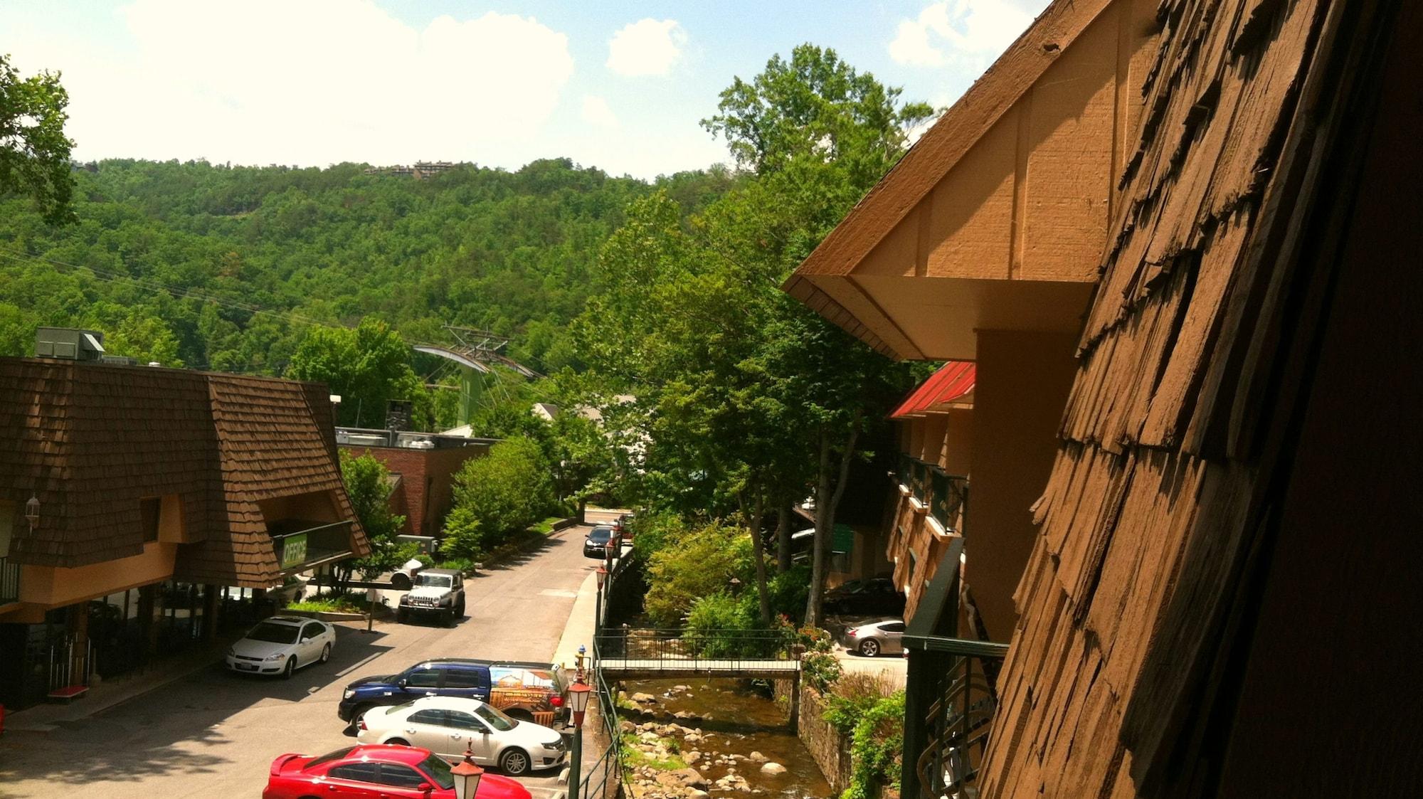 Quality Inn Creekside - Downtown Gatlinburg Extérieur photo