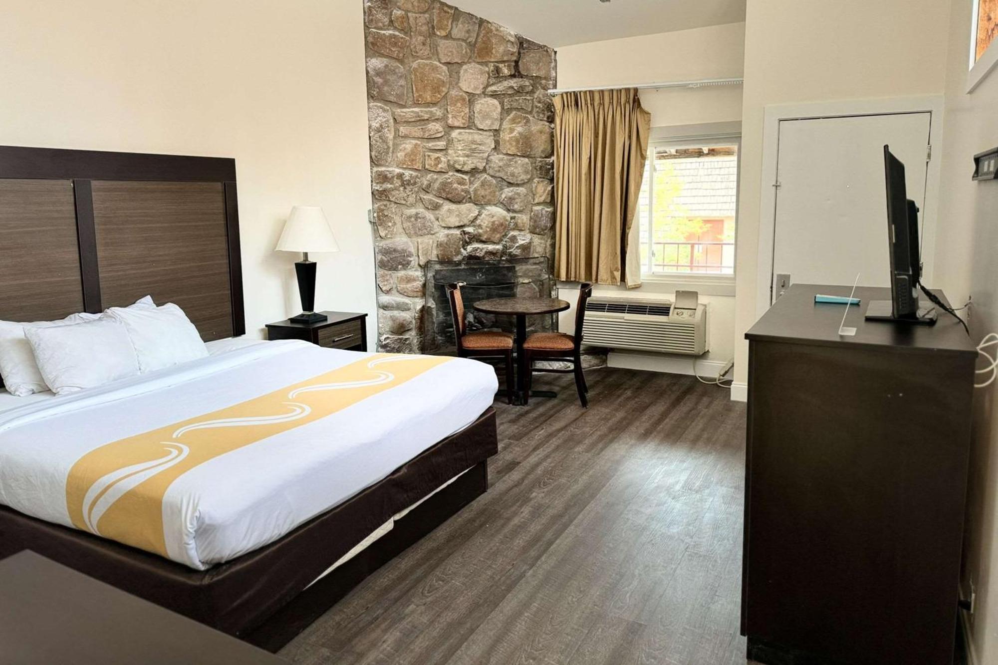 Quality Inn Creekside - Downtown Gatlinburg Extérieur photo